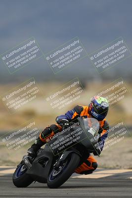 media/Nov-15-2025-Race Pace (Sat) [[8de605a2d8]]/Non Verified Riders (1st 20 Minutes)/Turn 4 (1010am)/